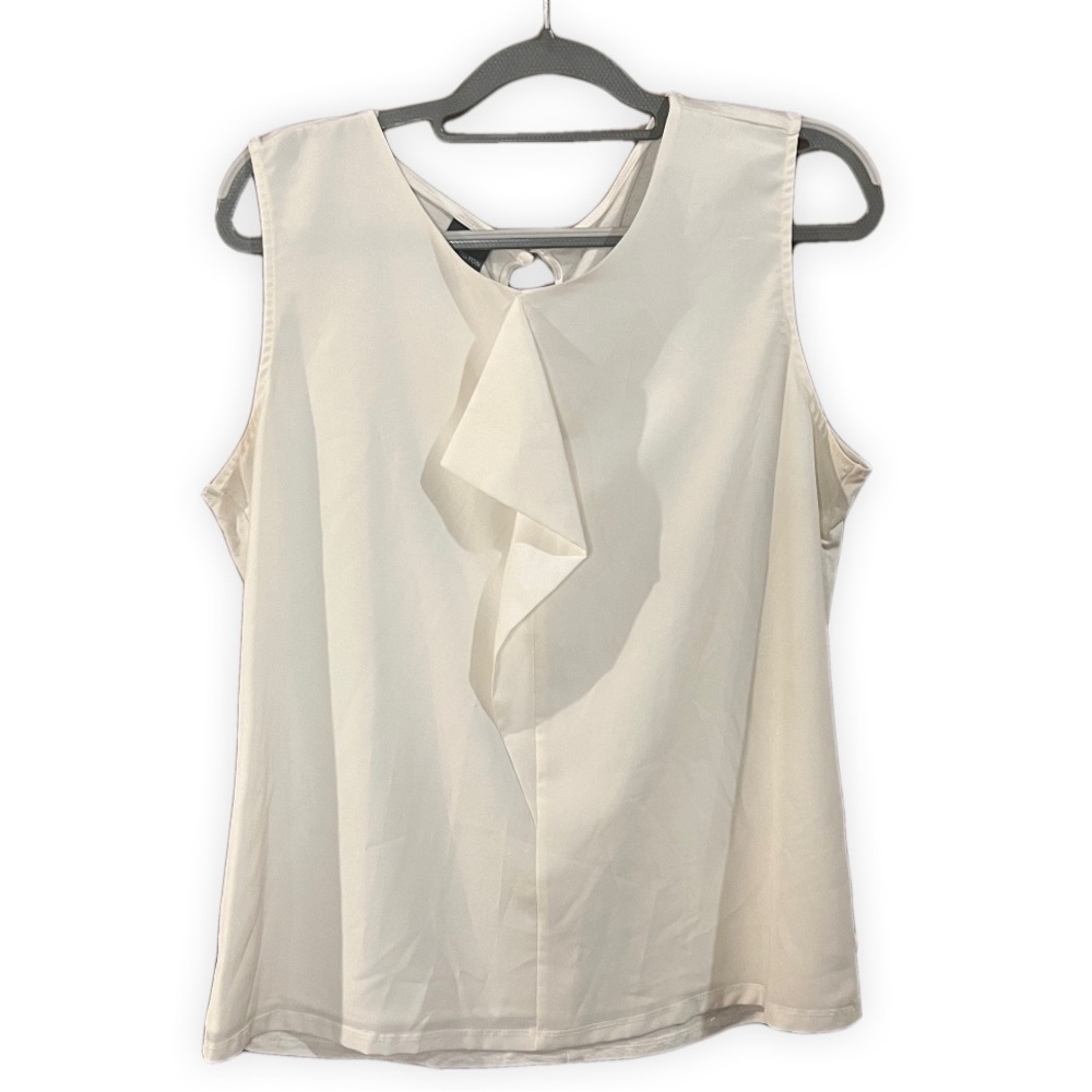 Covington, Women’s sleeveless shirt /  tank top. Covington. Size large. Cream.